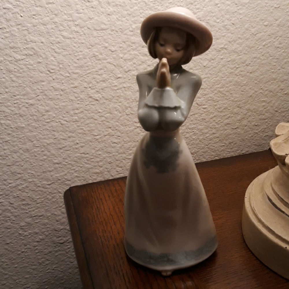 NAO by lladro